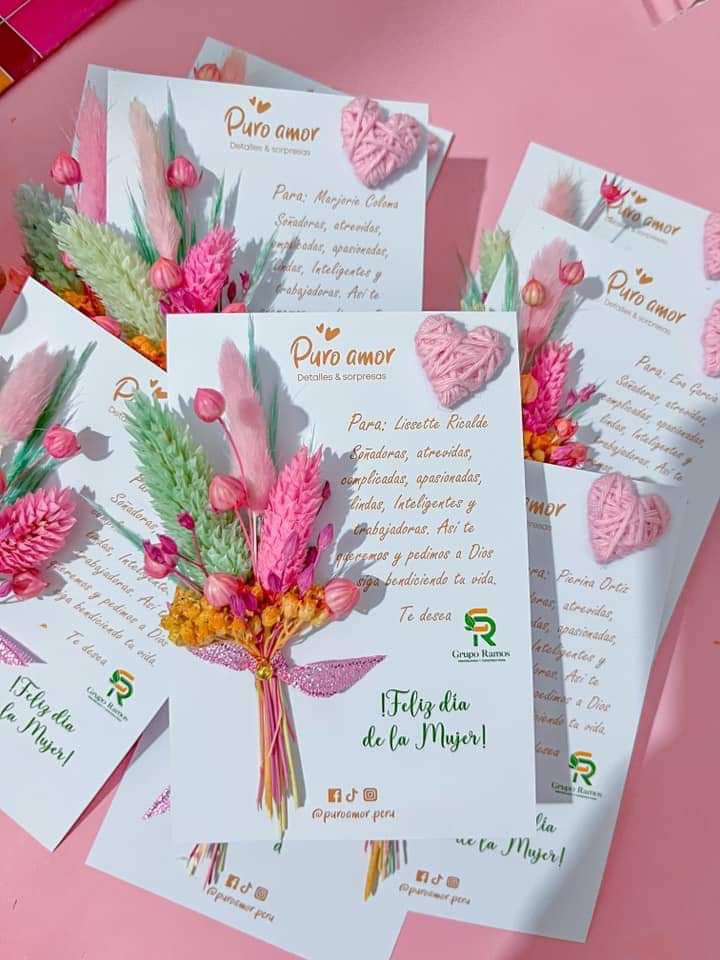 Tarjetas con flores eternas
