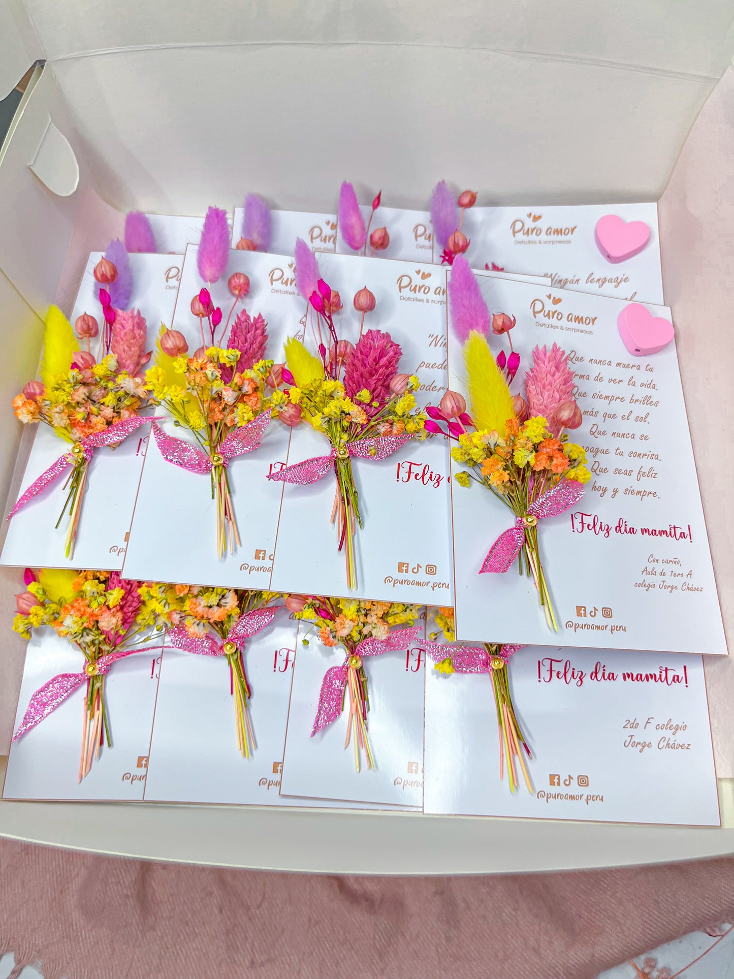 Tarjetas con flores eternas