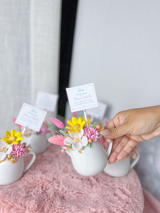 Recuerdito Chic en Teterita con flores eternas