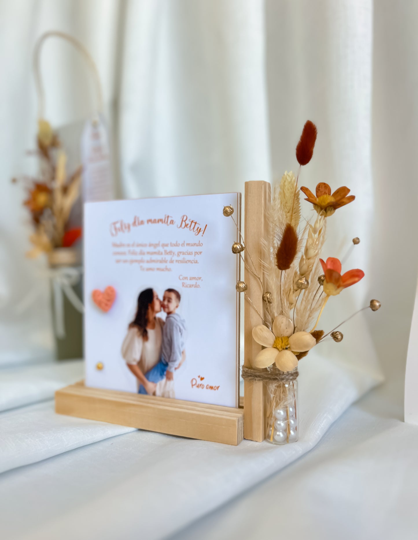 Porta foto con flores naturales eternas