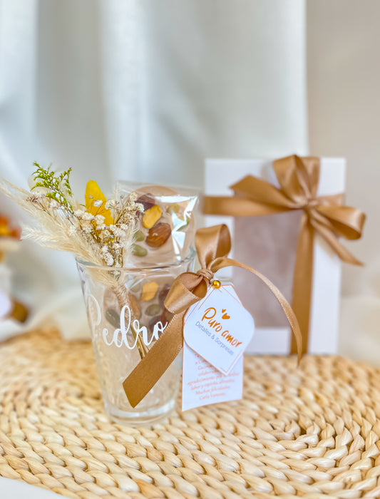 Mug’s decorado y personalizado con galletas de chocolate y deliciosos frutos secos