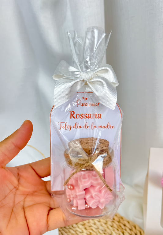 Jar con chocolates y Tarjeta personalizada