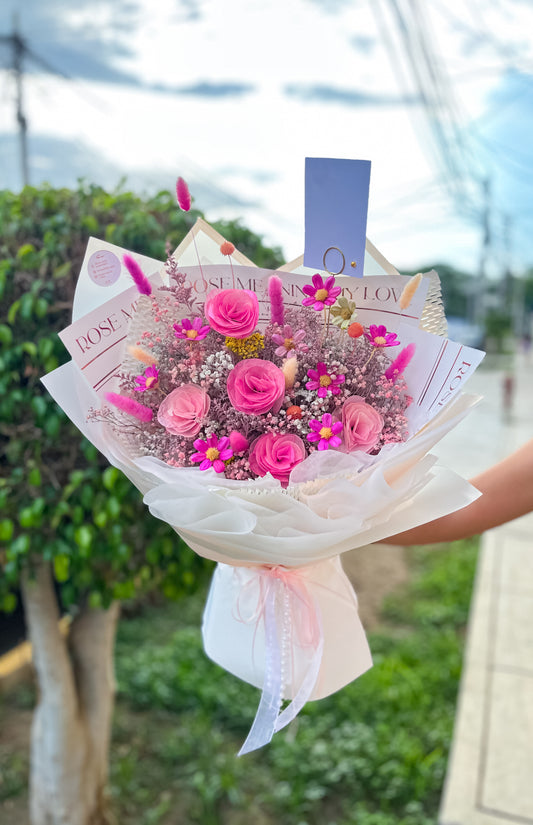 Ramo buchón con flores eternas