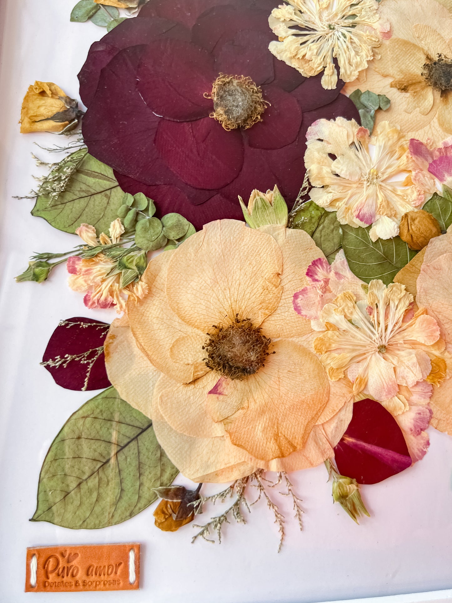 Cuadro con tu ramo de novia y el Botonier del novio eternizado