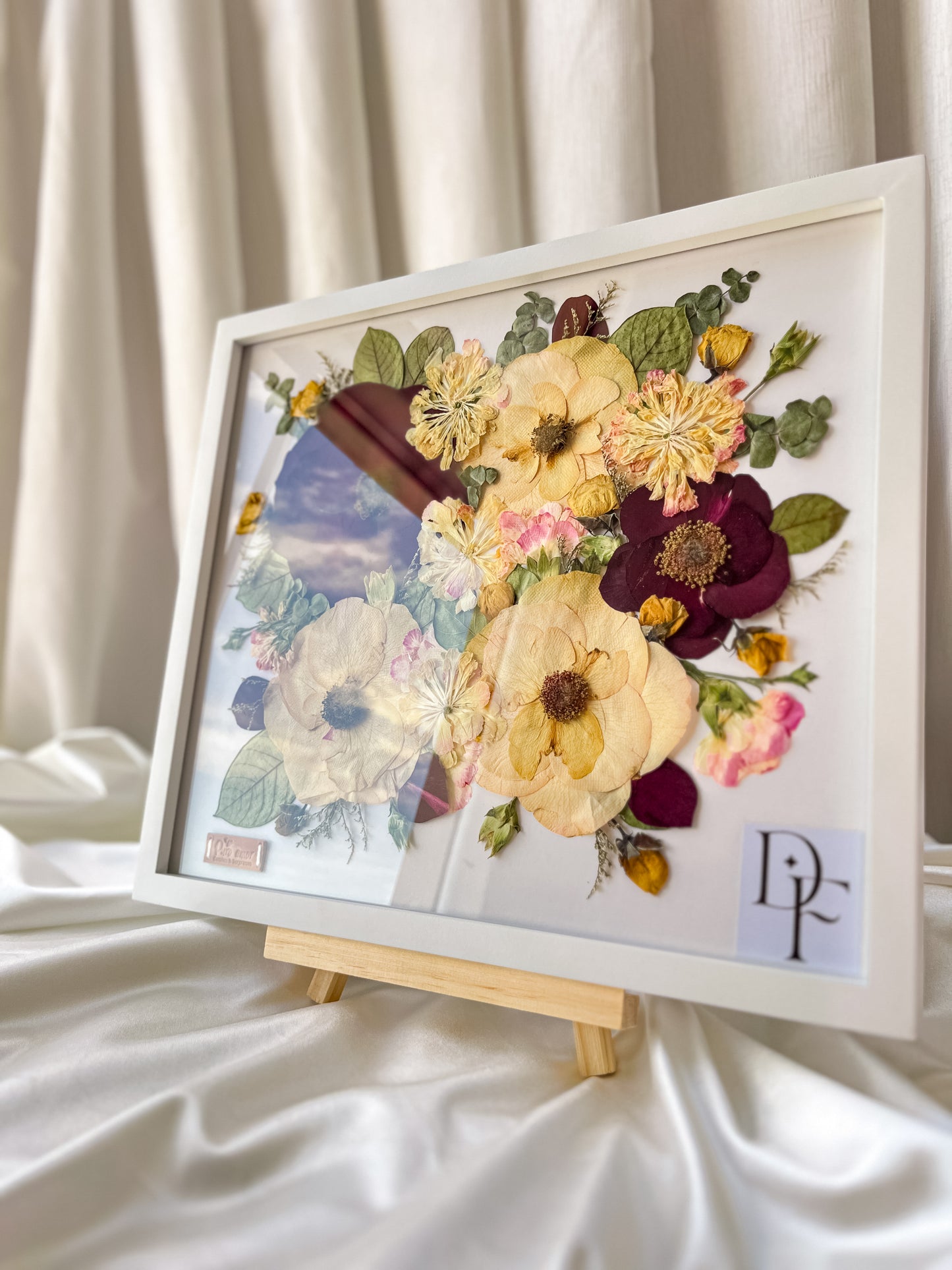 Cuadro con tu ramo de novia y el Botonier del novio eternizado