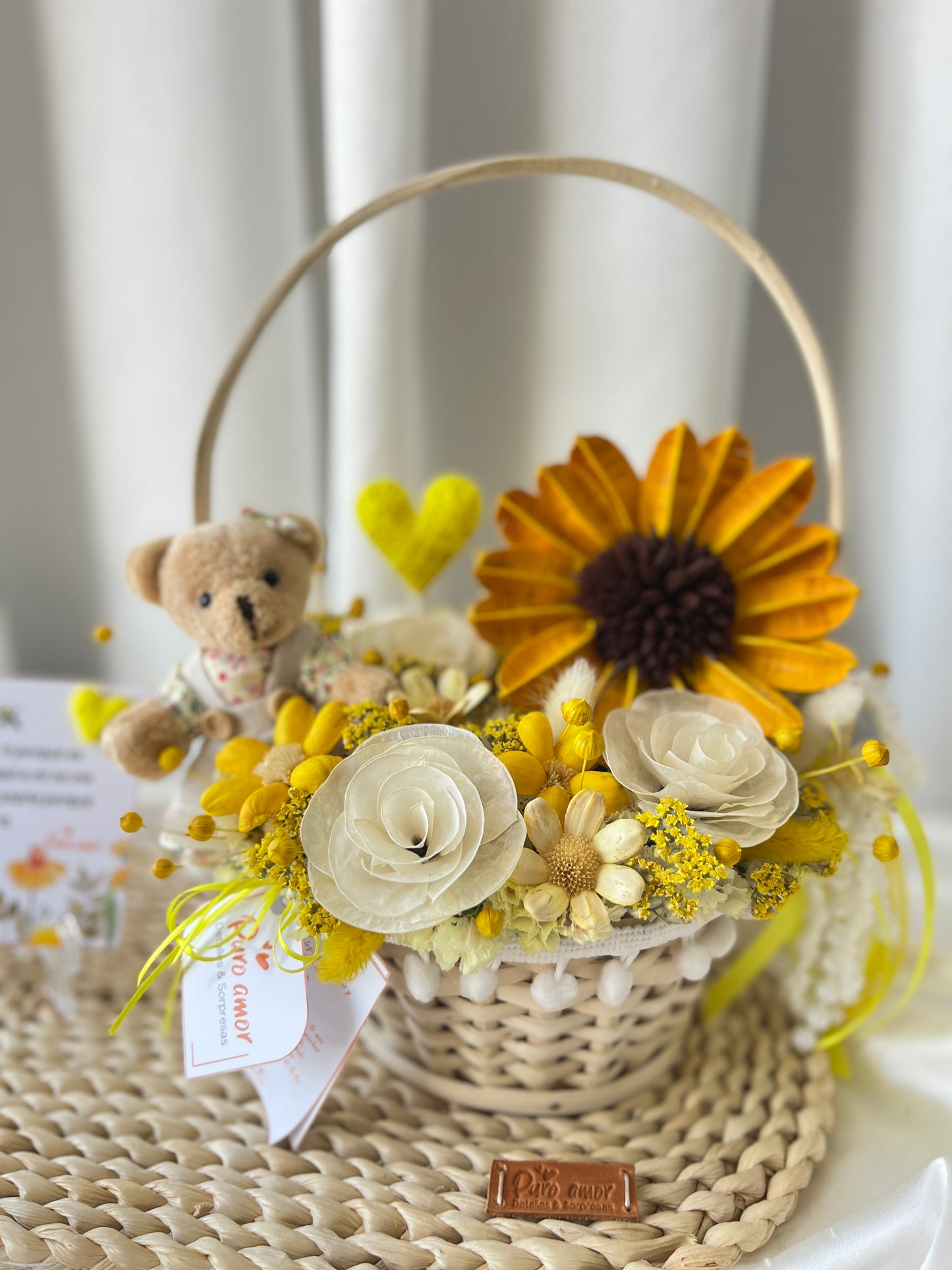 Canasta silvestre primaveral