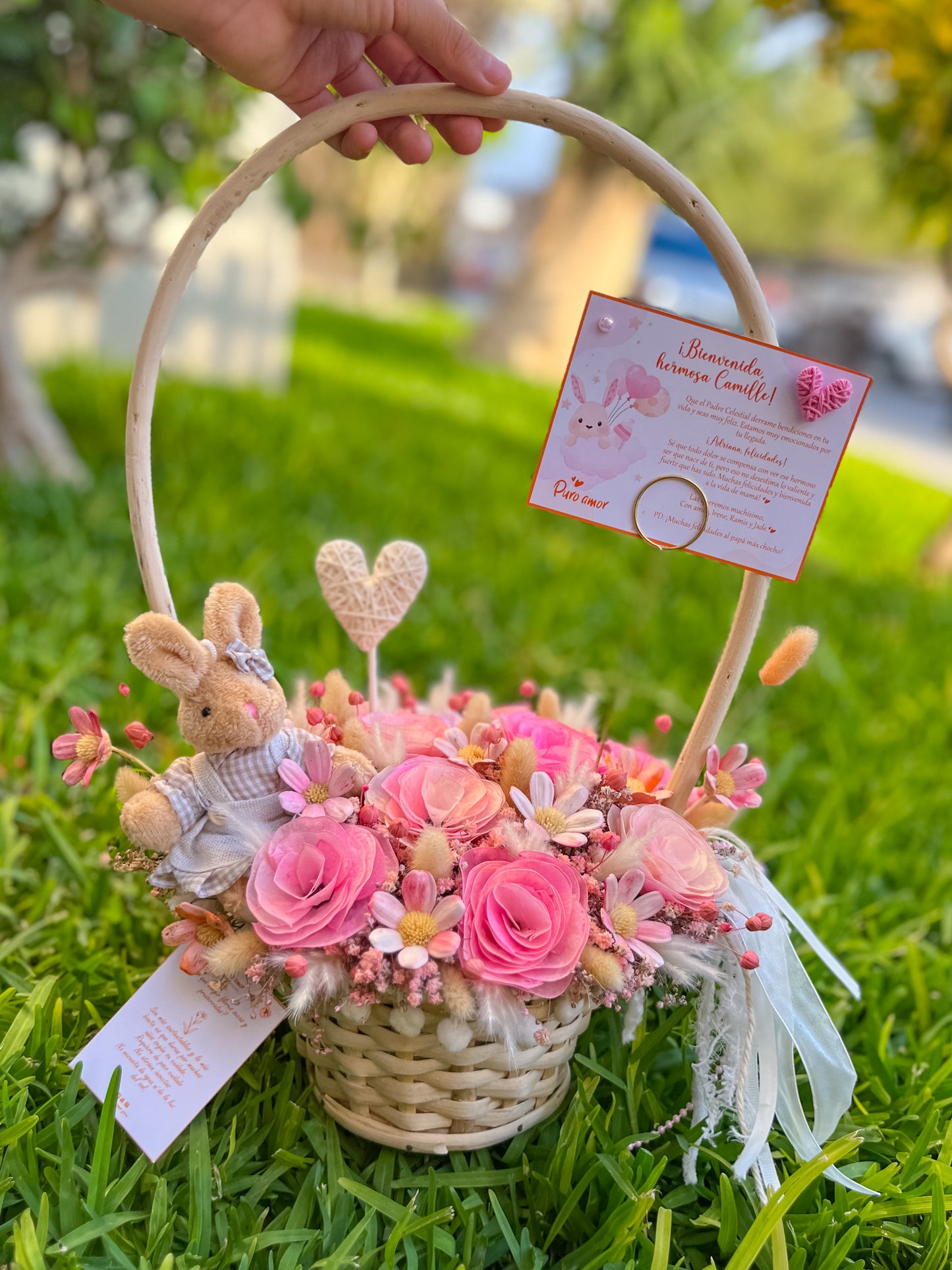 Canasta silvestre pastel