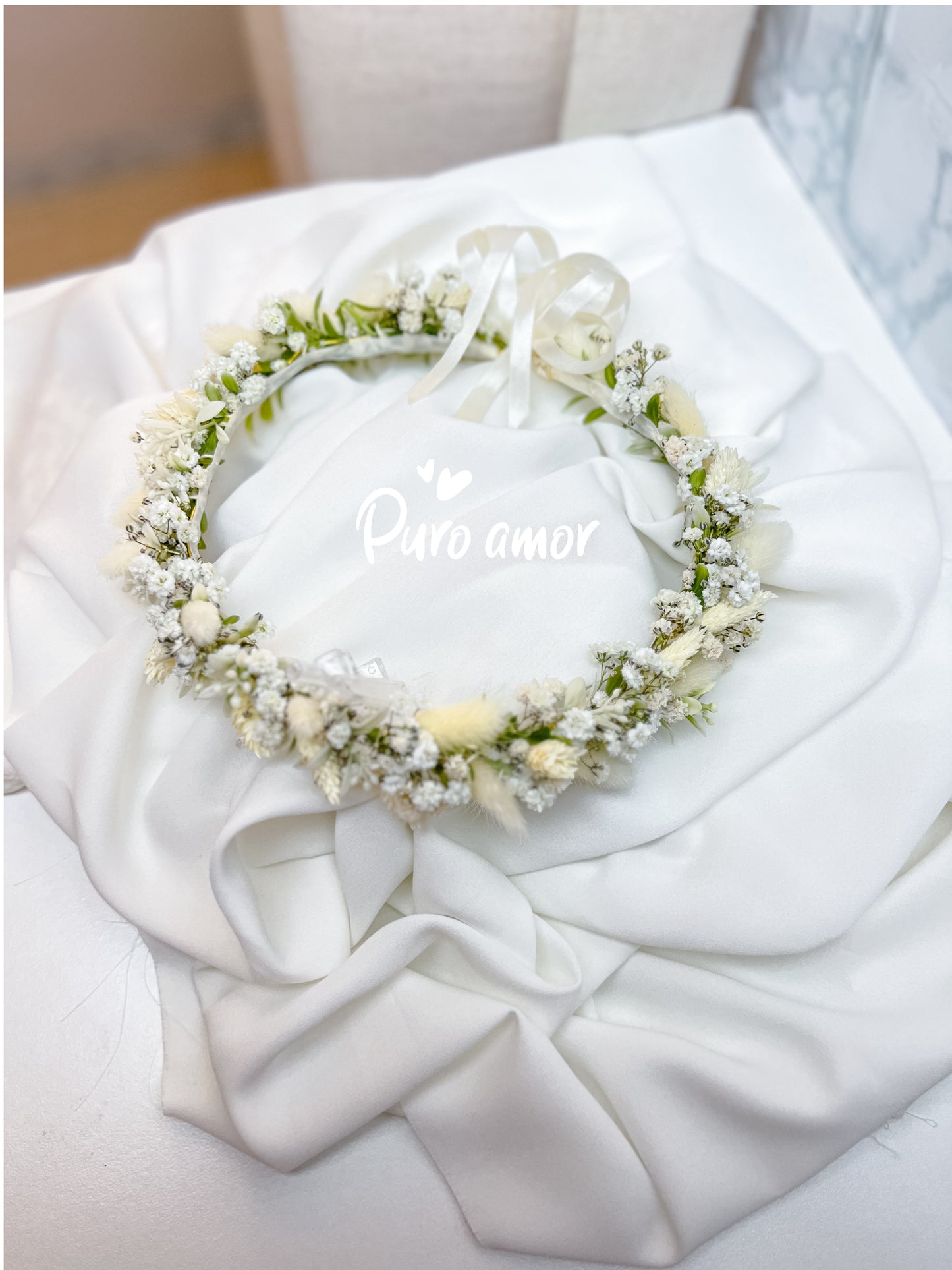Corona de flores con nubecitas