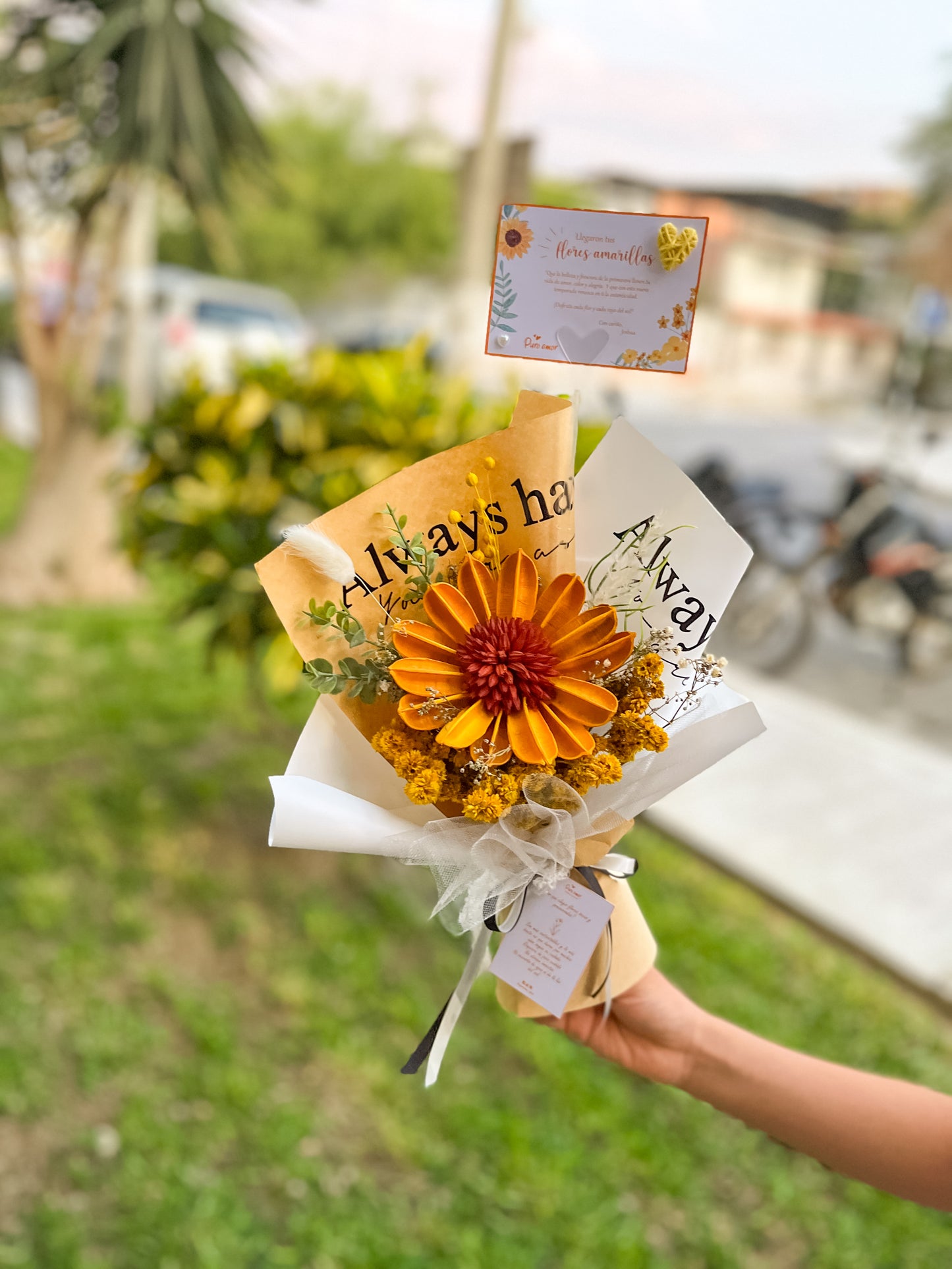 💛 Ramo girasol con flores secas y preservadas